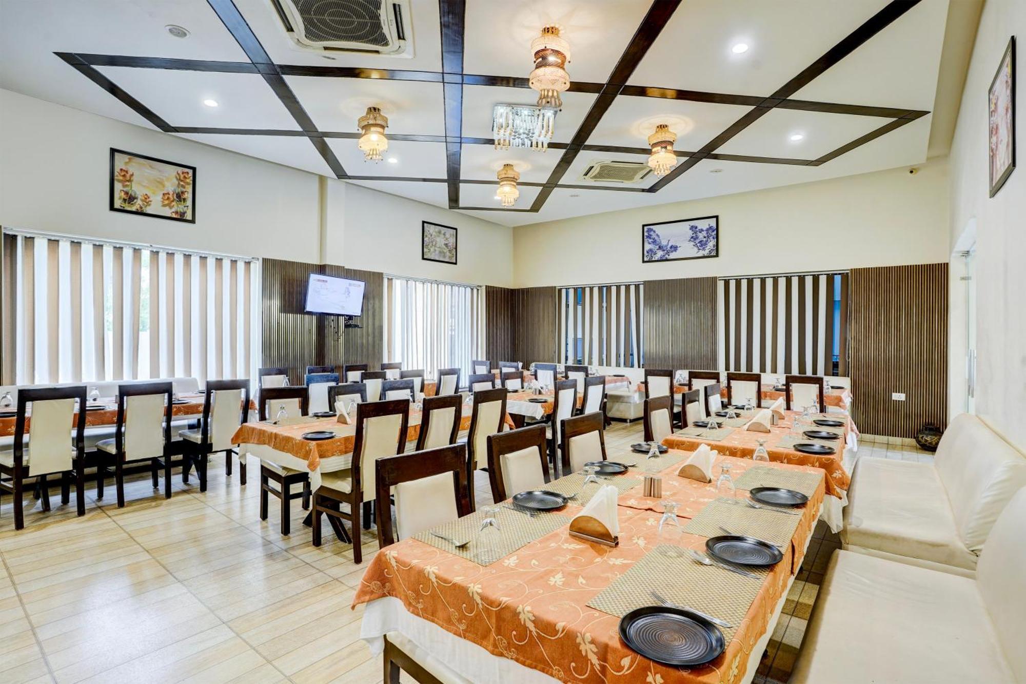 Hotel Amrit Manthan Chittorgarh Ngoại thất bức ảnh